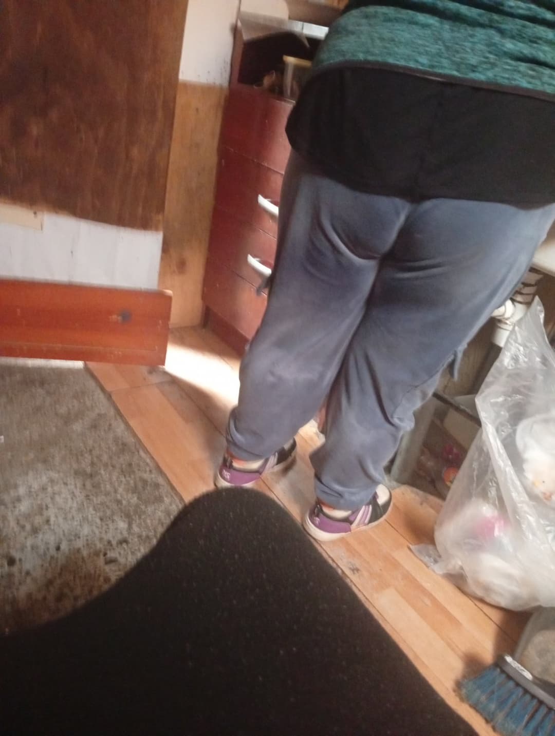 Fotos a escondidas de estas putas gordas creo k me descubrieron ?