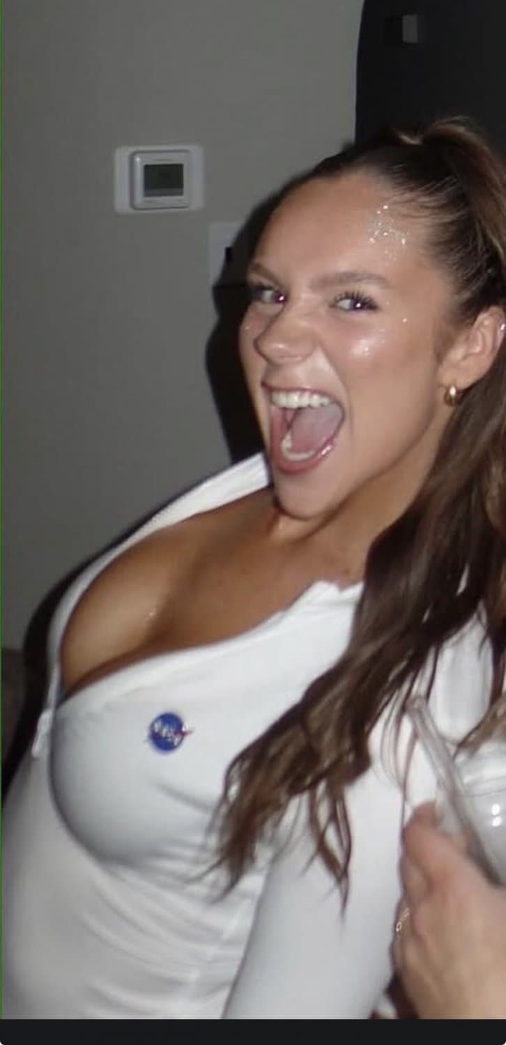 Sophomore Blonde Stunner with a gorgeous facecard