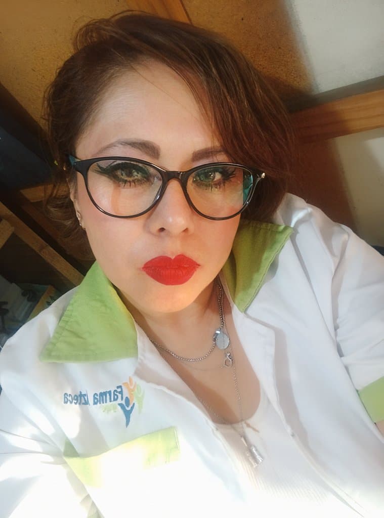 Gaby Bravo Puta Farmaceutica