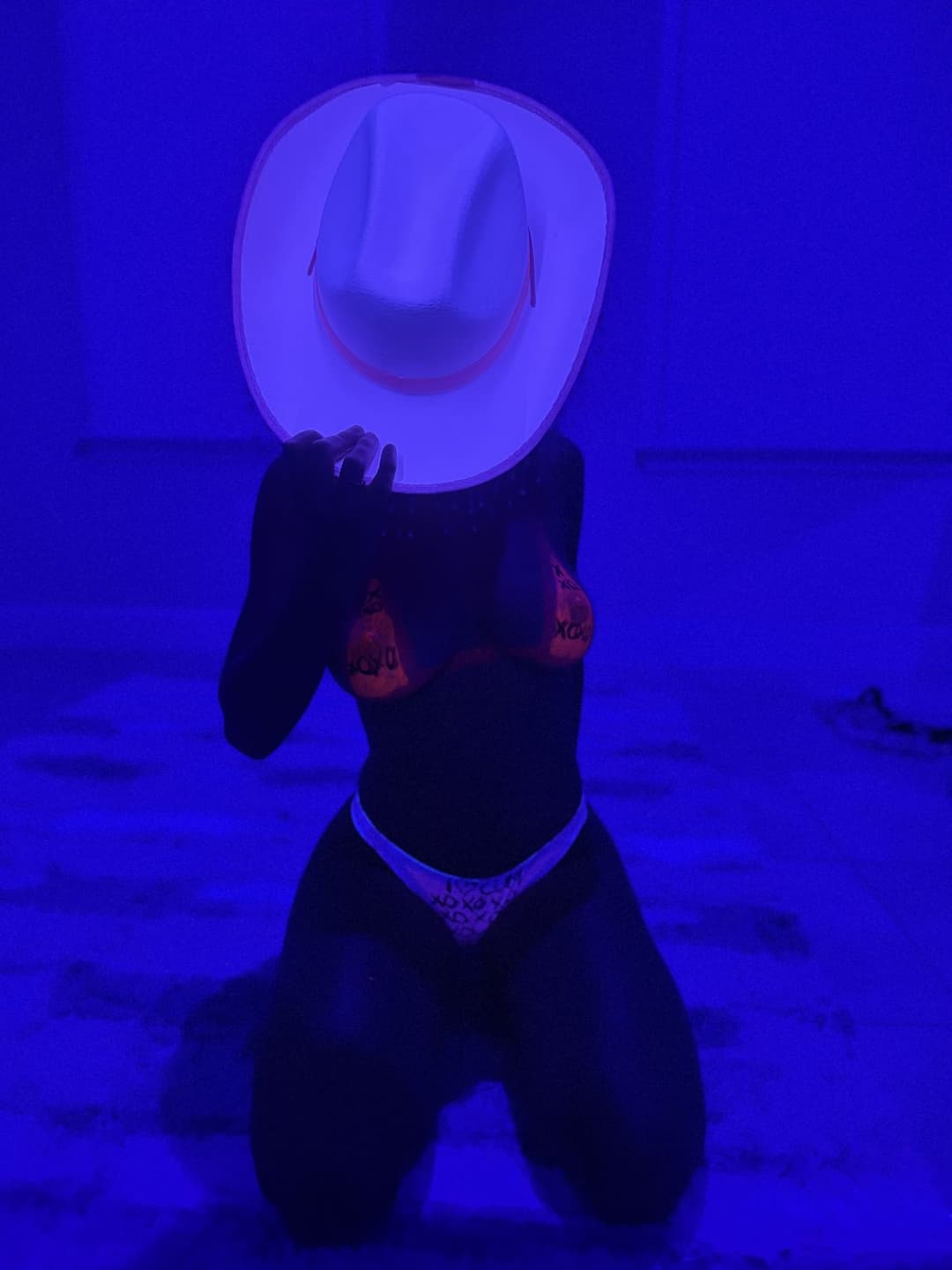 Started training my tight tight pussy tonight ??