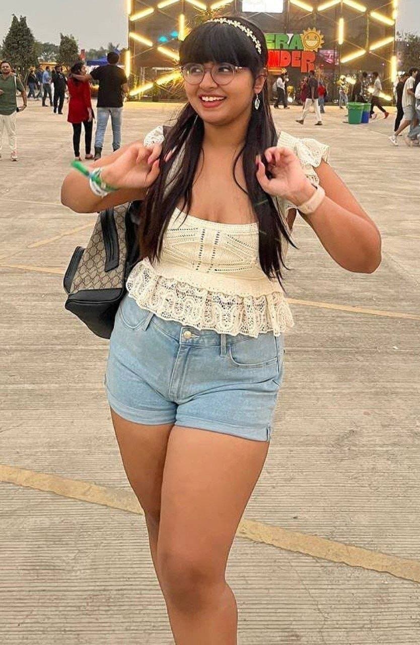 Chubby hot desi girl massive collection