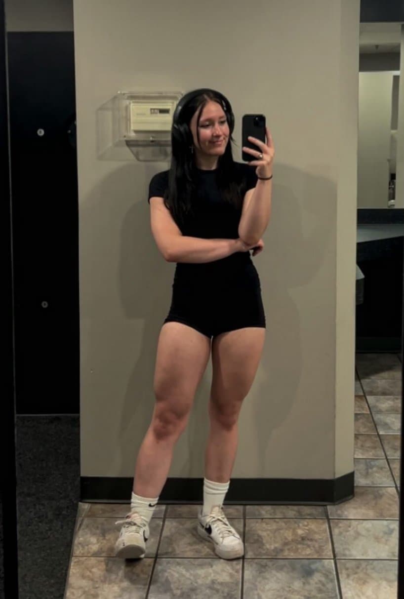 i wanna goon to my girl bsf comment what you think and dm if u wanna chat abt her