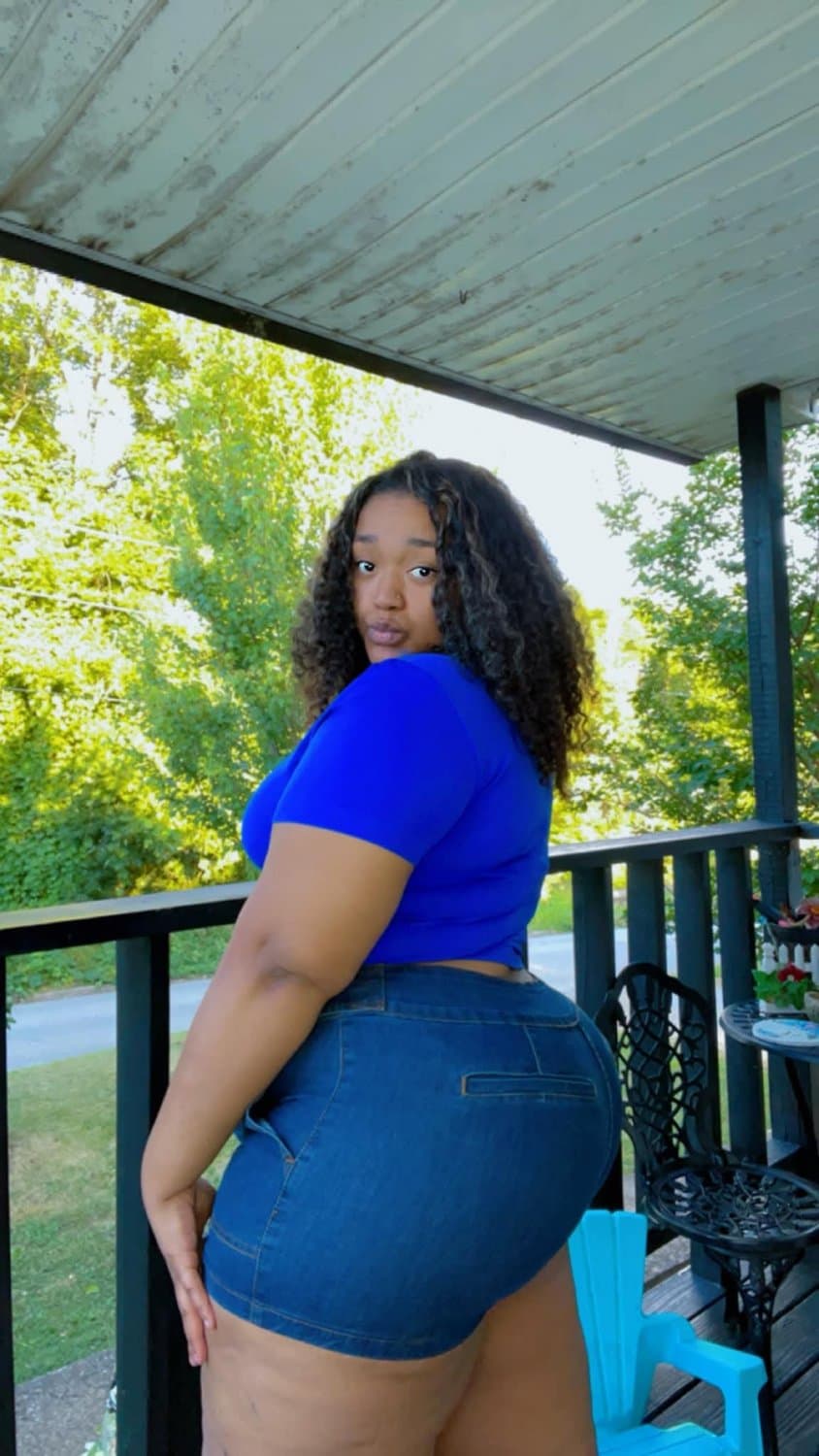 CHUBBY THICK BIG ASS EBONY BBW SSBBW GOONER MATERIAL
