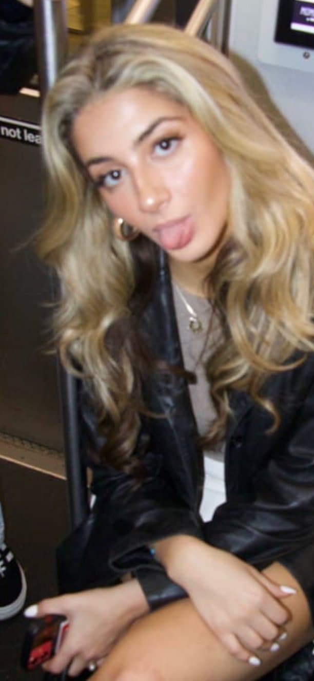 College slut hot irl hot pics and ass Will add her socials or nudes if she’s reposted orTRIBBED