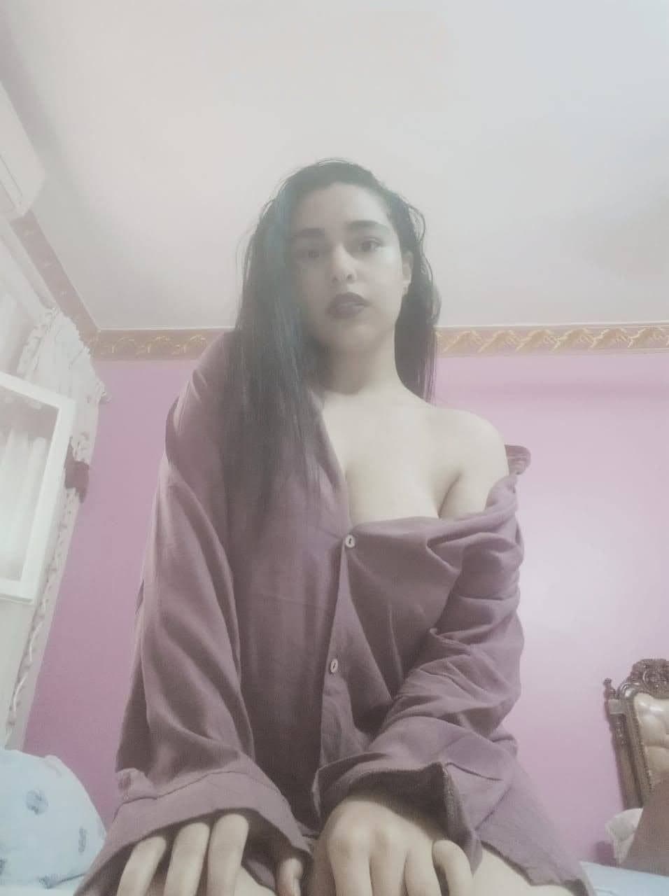 Hot Busty Indian Whore