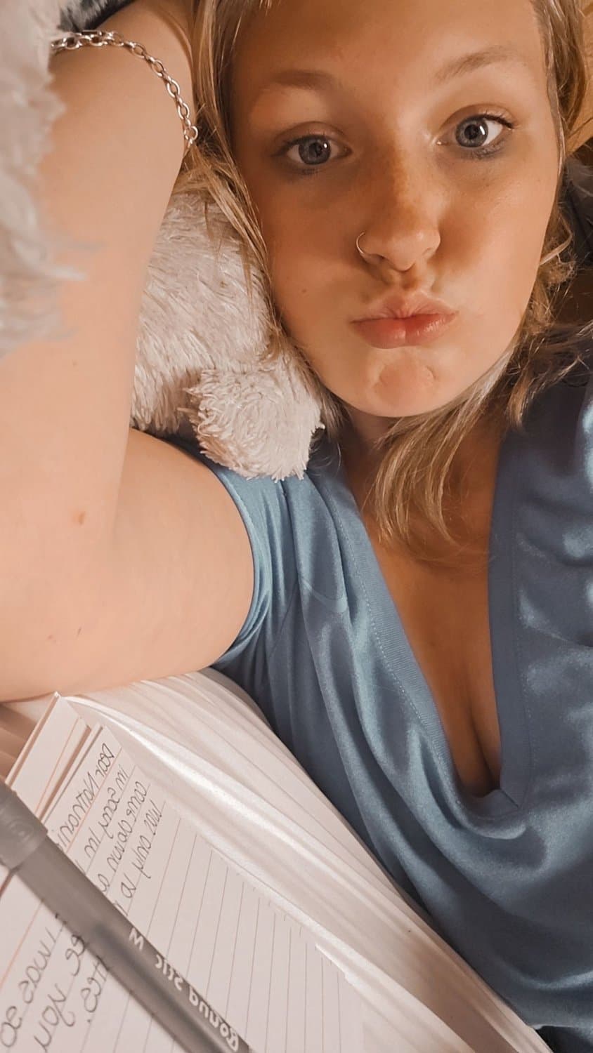 Click to view full size Hot And Slutty Petite Blonde Milf Military Wife pt3