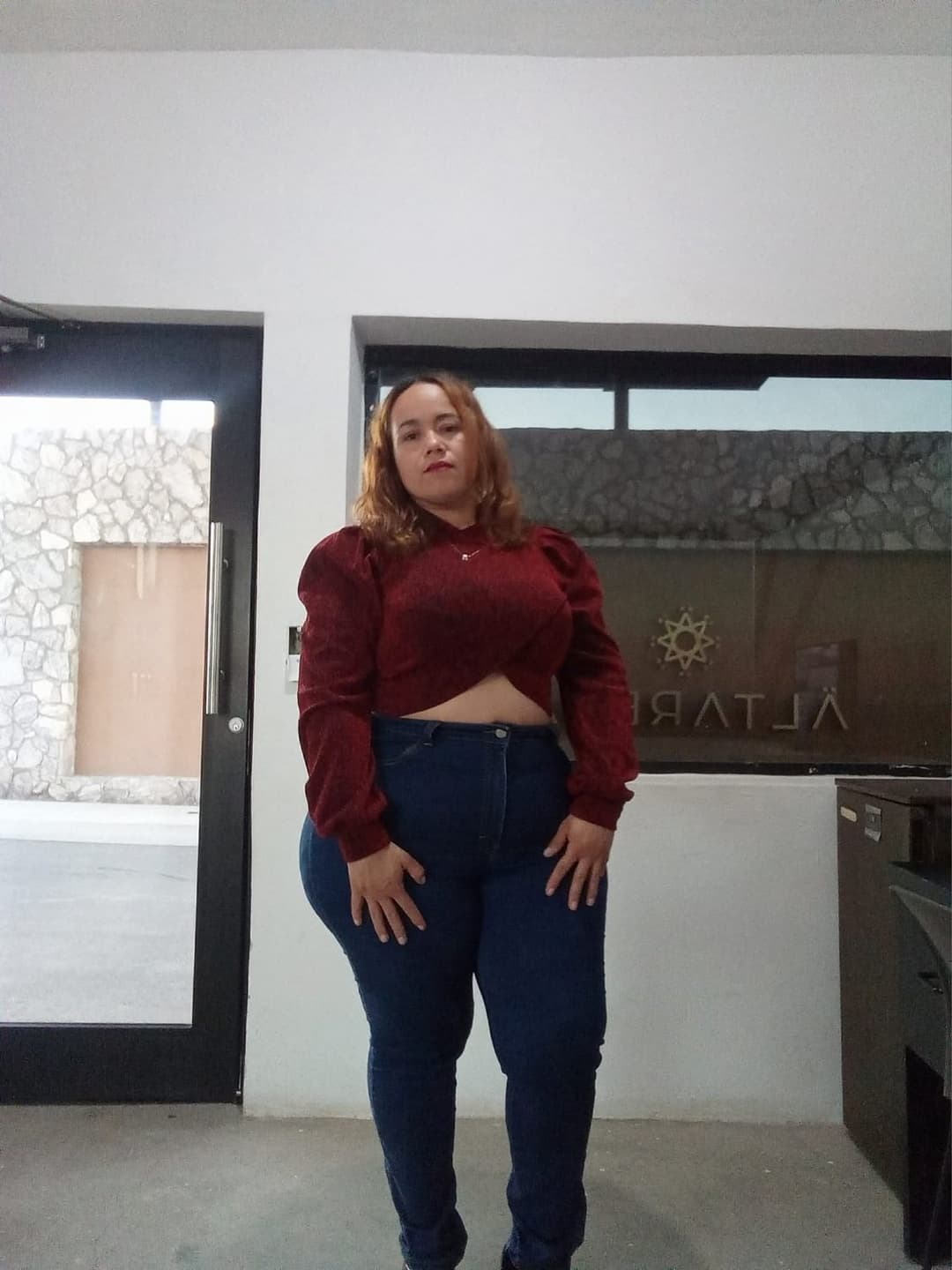 PEAR SHAPE THICK CURVY LATINA SSBBW BIG BOOTY ASS