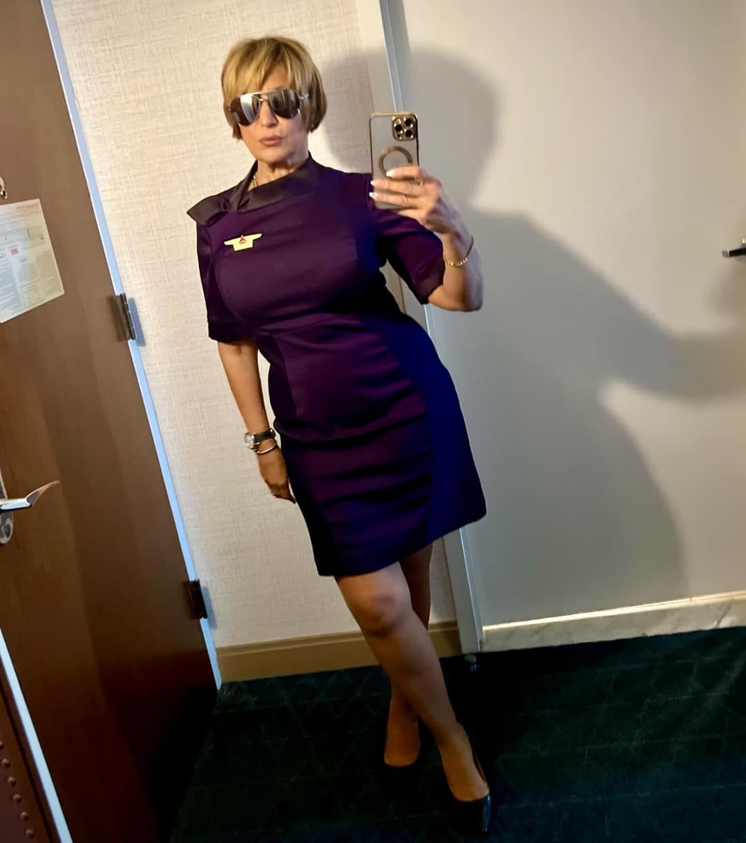 Thick Gilf flight attendant