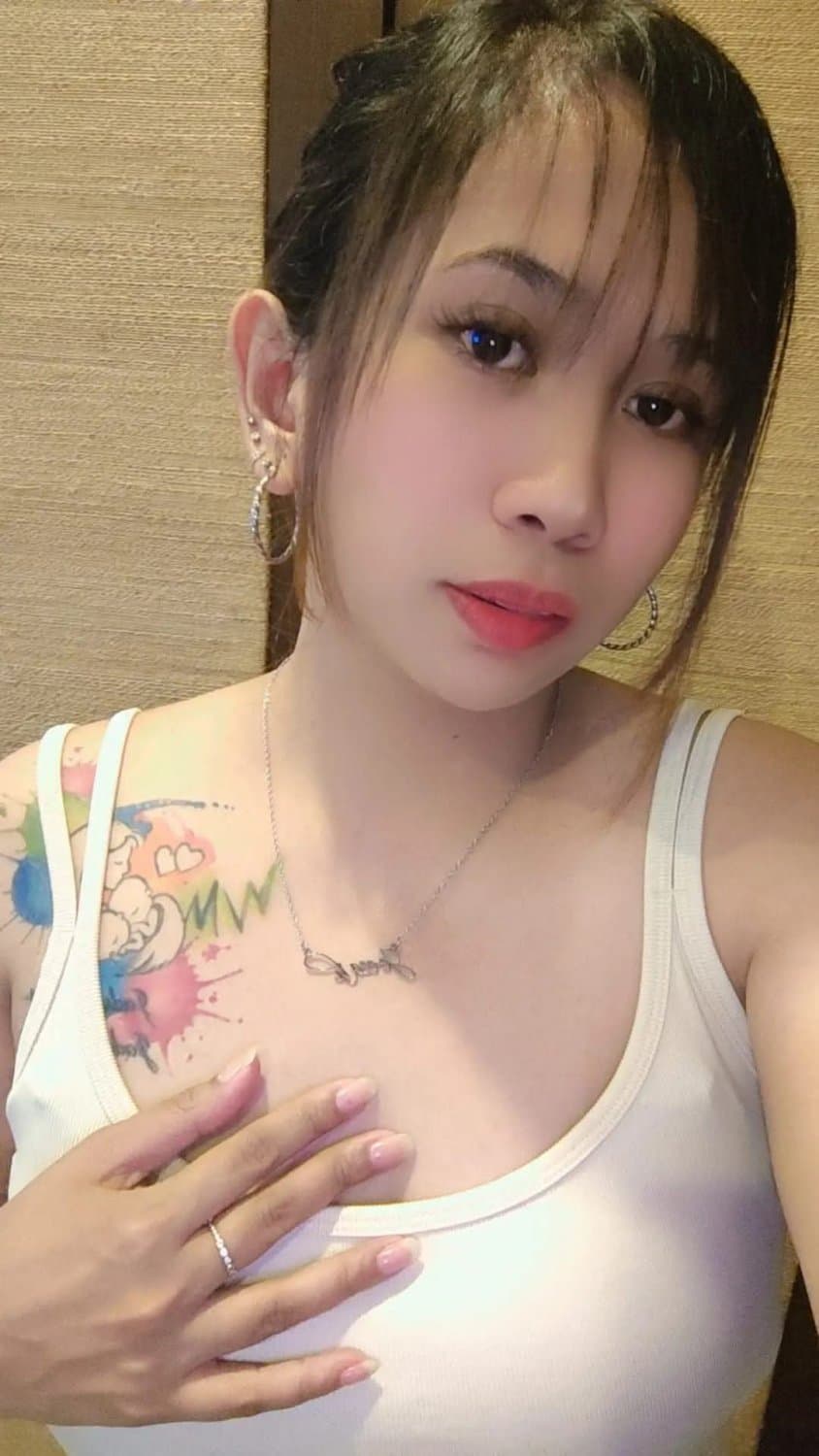 Hotmom. comment for more for mommy