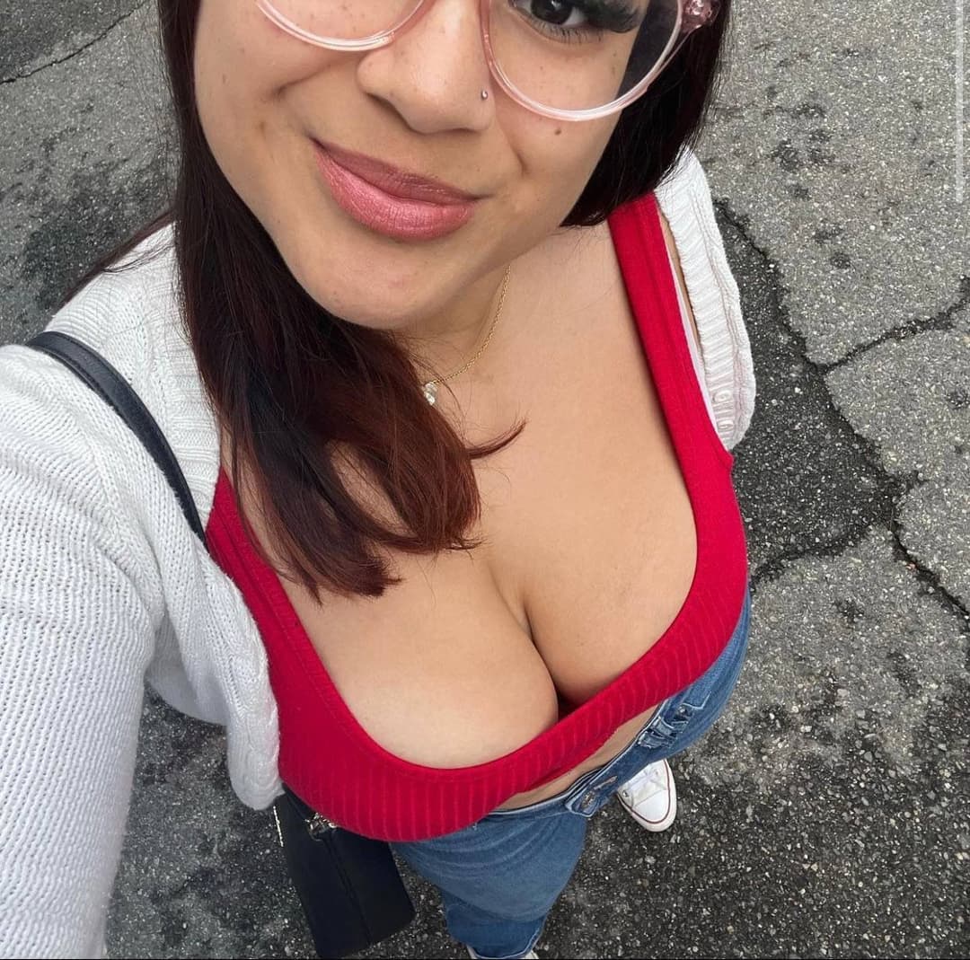 Barely legal teen whore : Elena