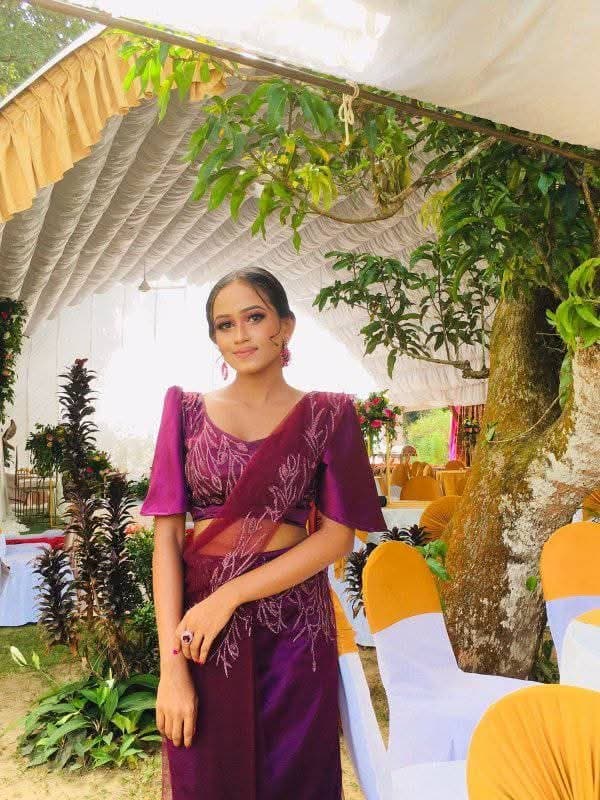 Sri lankan famous dancing girl nude & pussy