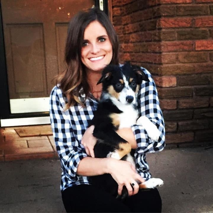 Friends Hunter and Courtney show off their tits and ass for their G G W shirts