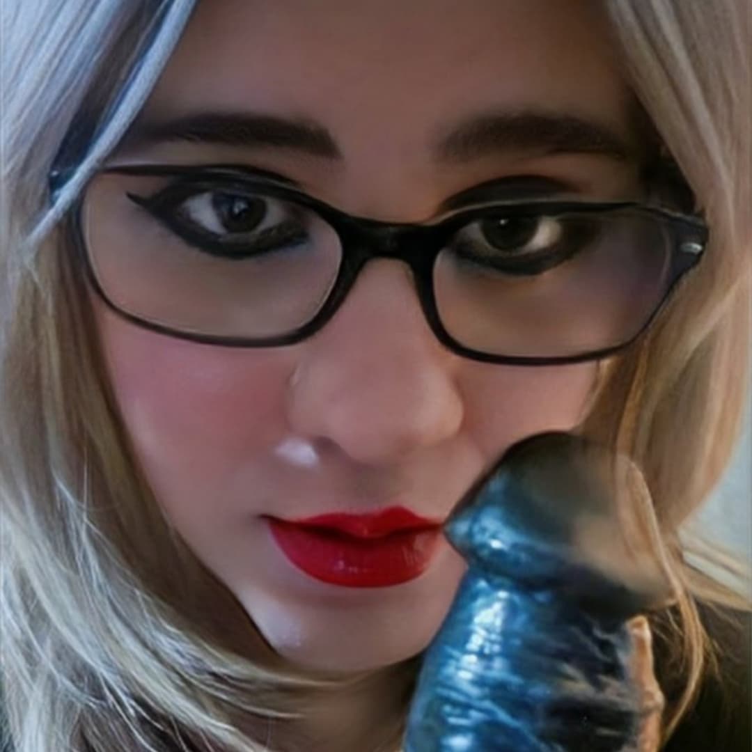 Click to view full size Thickyythicc ruined by sissy hypno.