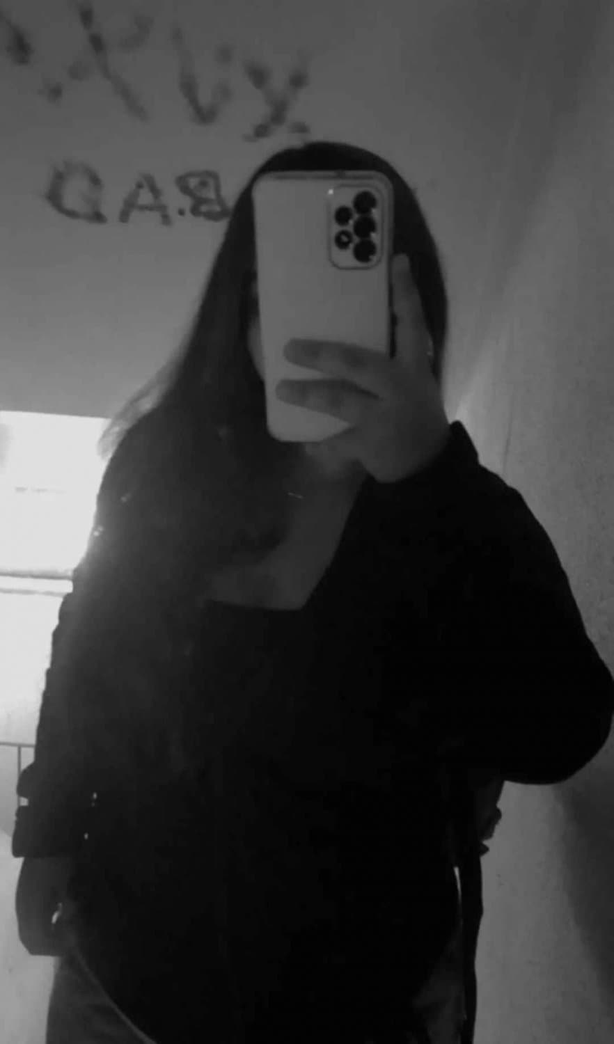 Iris (luvv.kikii_) gordinha gostosa