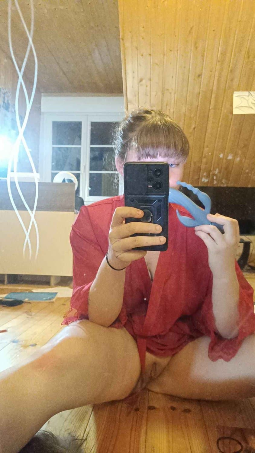 Française gros cul gros seins snap