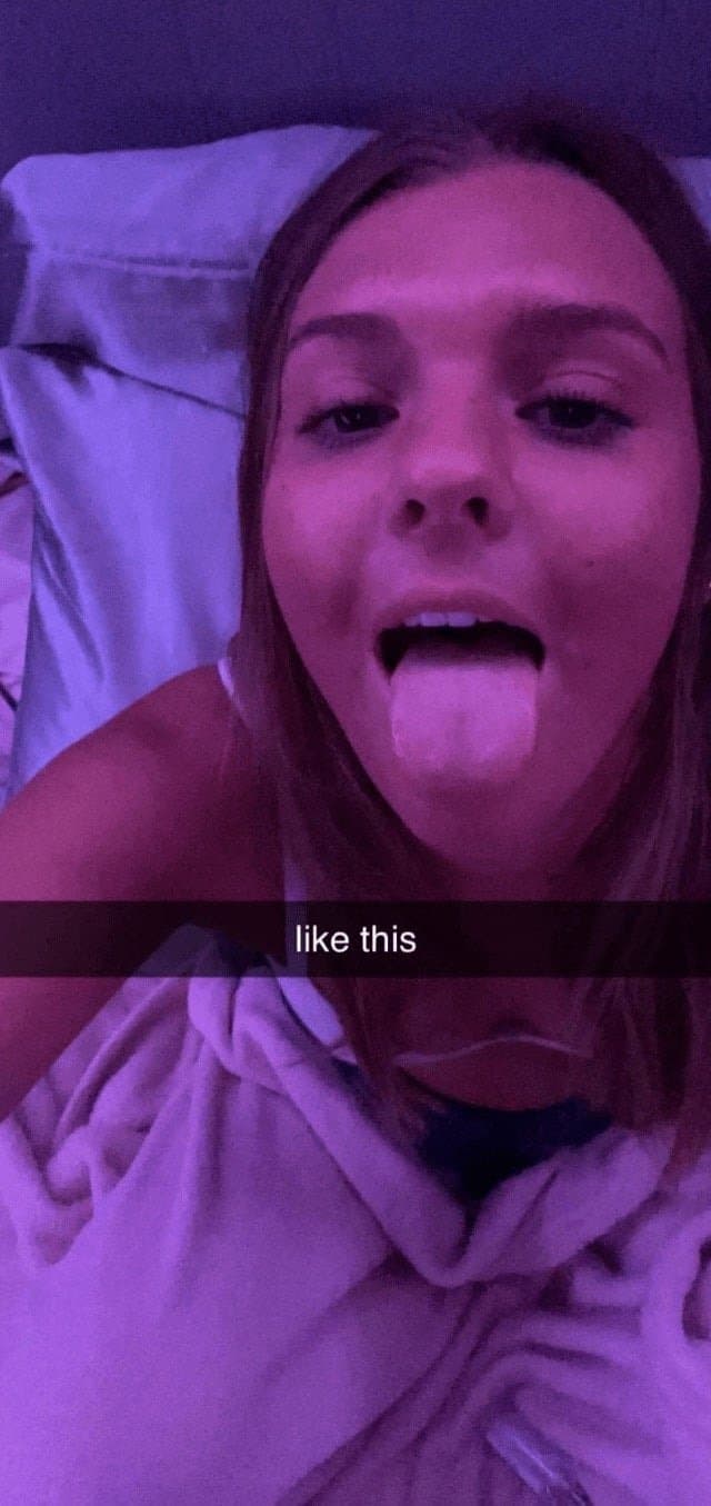 Hot sexy slutty teens ? (18+)