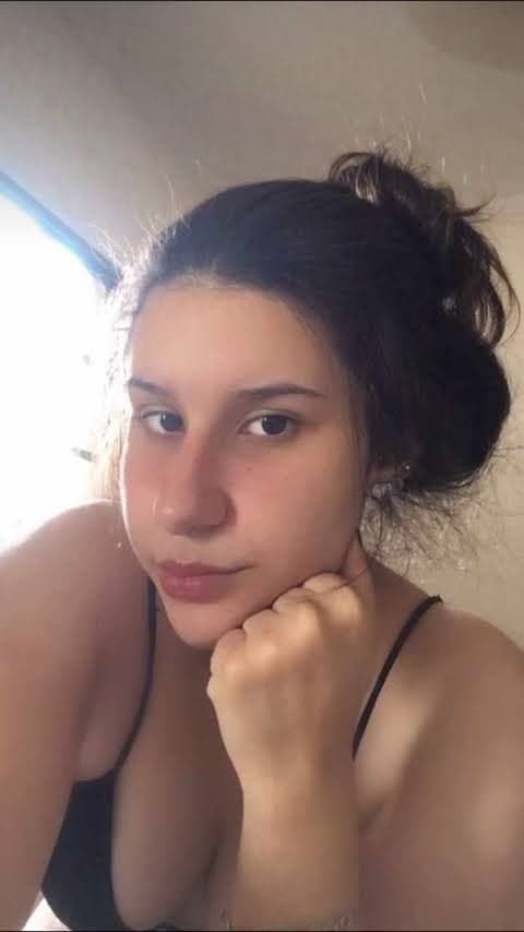 Vazou novinha do interior de SP! Adora dar o cuzinho!! Baixem as fotos! Compartilhem esse cuzinho!