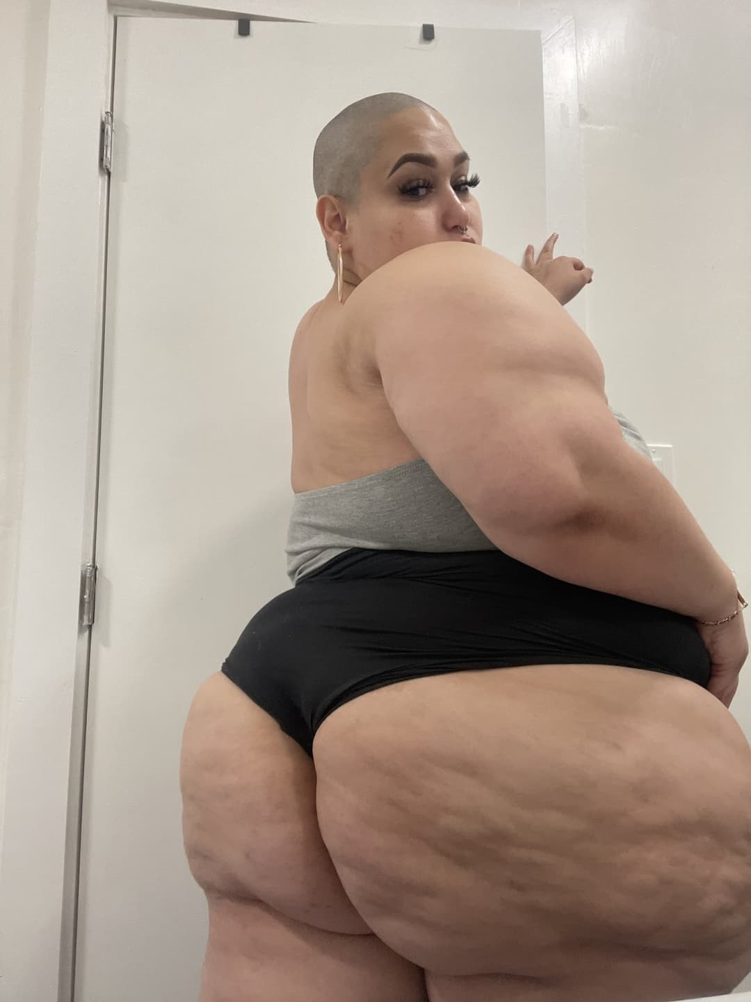 Bald Head Fat Ass Ssbbw Latina