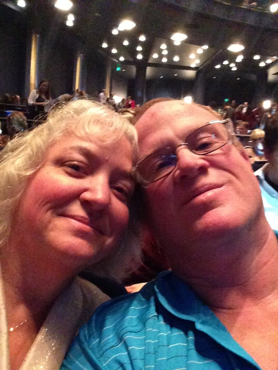 Click to view full size Dirty Granny D washes her pussy