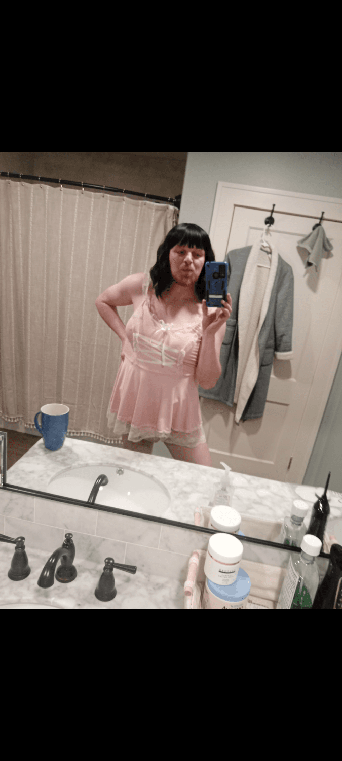 Sissy Derek chew Fenton Michigan