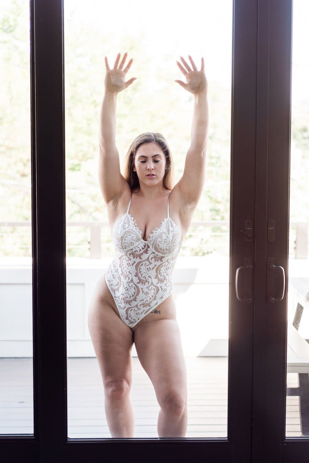 Epic Boudoir ⁄⁄ 9 College Besties Put on Lingerie for Bride to Be to Share w⁄ Hubby