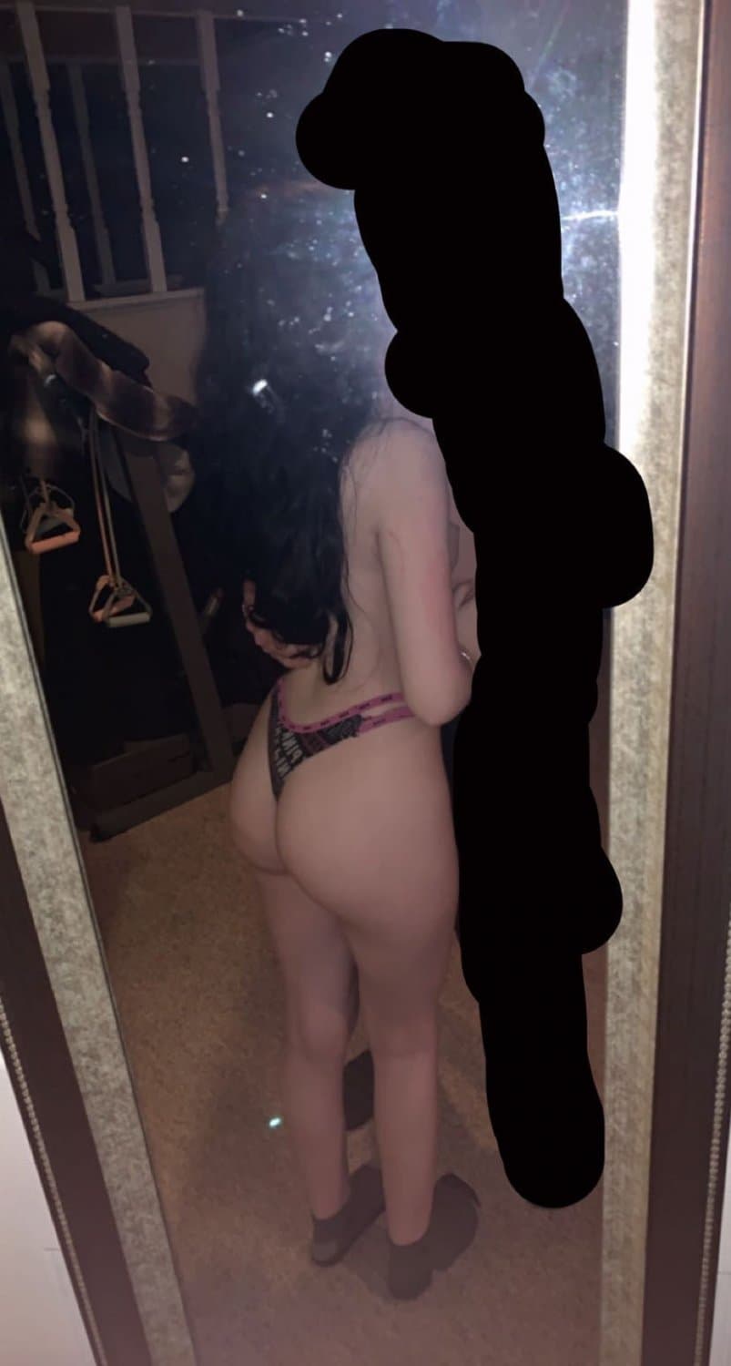 College sluts pale bare ass cheeks