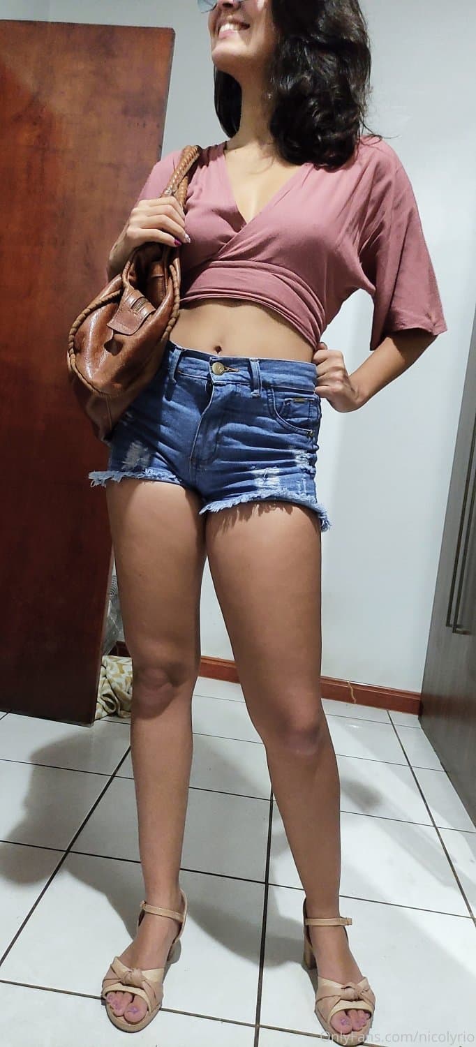 Sexy dressed ,babes ,,,,,moms ?????