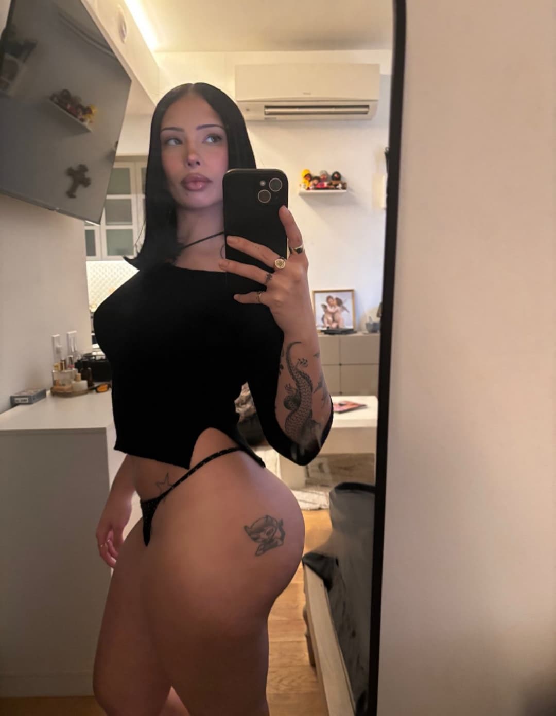 Bottle Girl Is Always Ready to Fuck