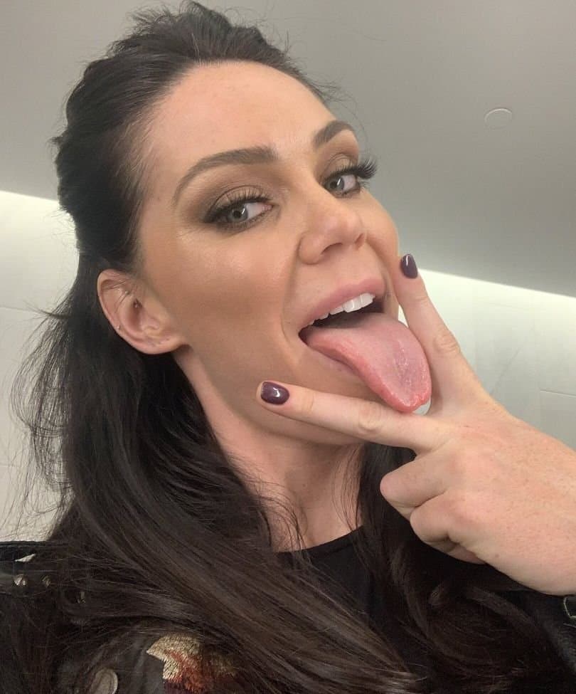 Hot - Cavala Alison Tyler