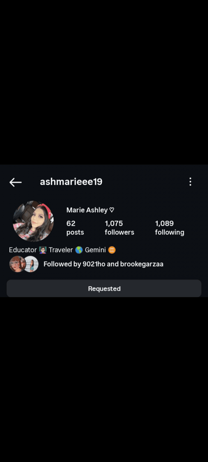 SOCIALS OF TEACHERS TRY TO GET NUDES