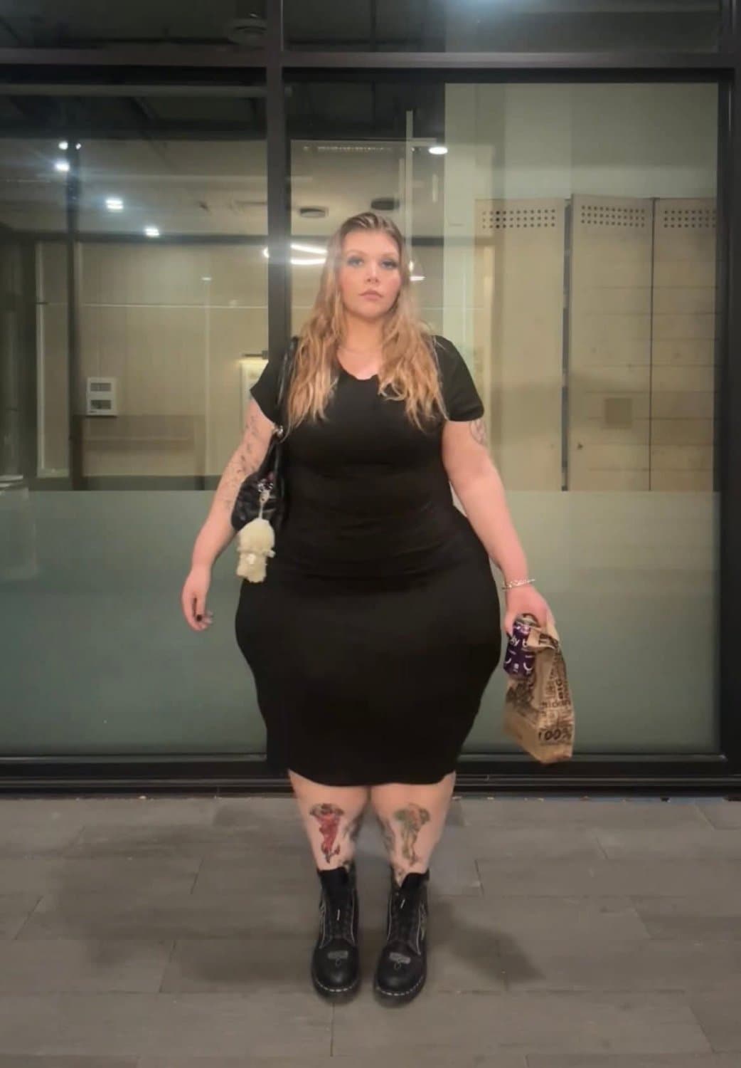 Click to view full size MASSIVE HUGE ASS SSBBW