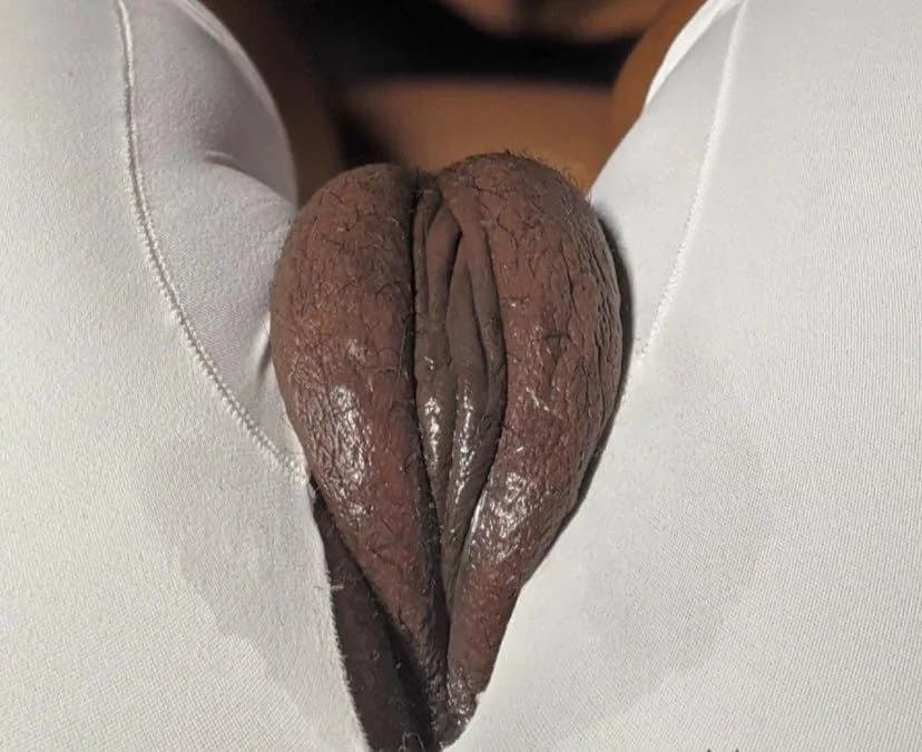 Phat ebony pussy | Fat black pussy | meaty lips | fat coochie black girl