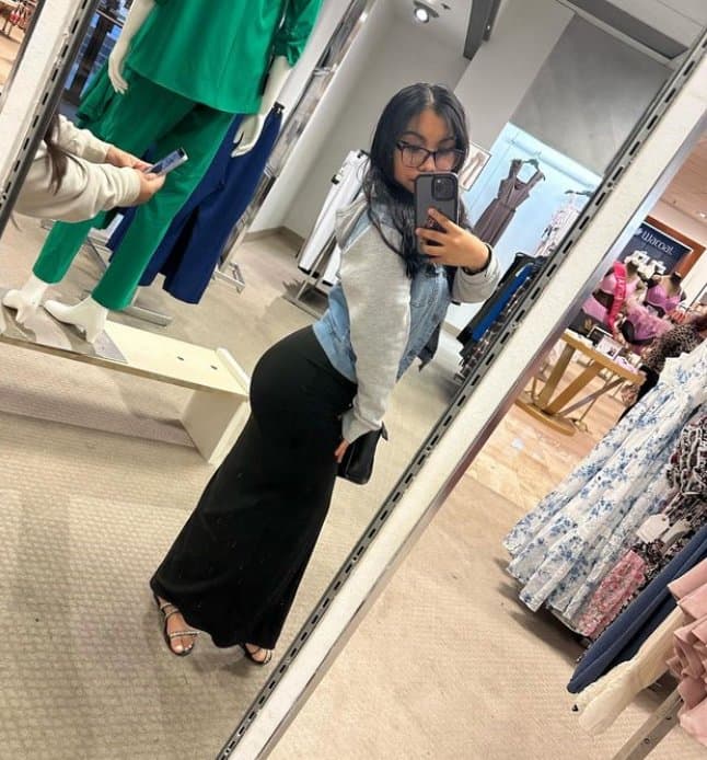 Risk of my barely legal teen Latina cousin Jaz, dm kik or session if caught