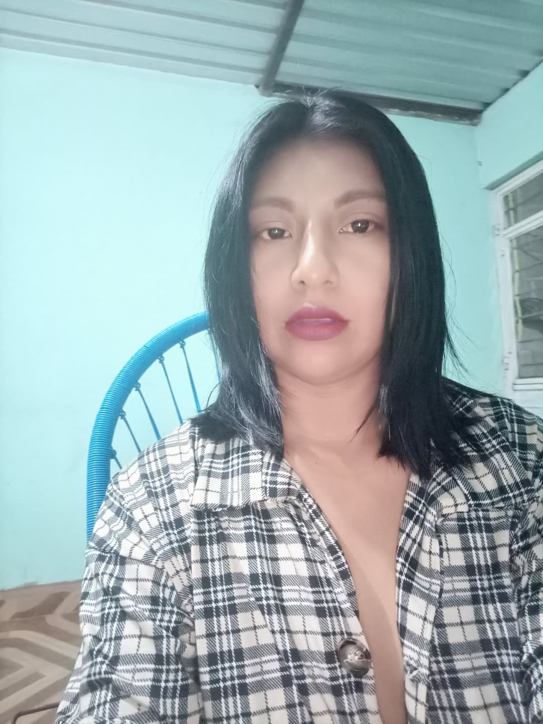 Madrastra de 29 años coje con su hijastro diario ????