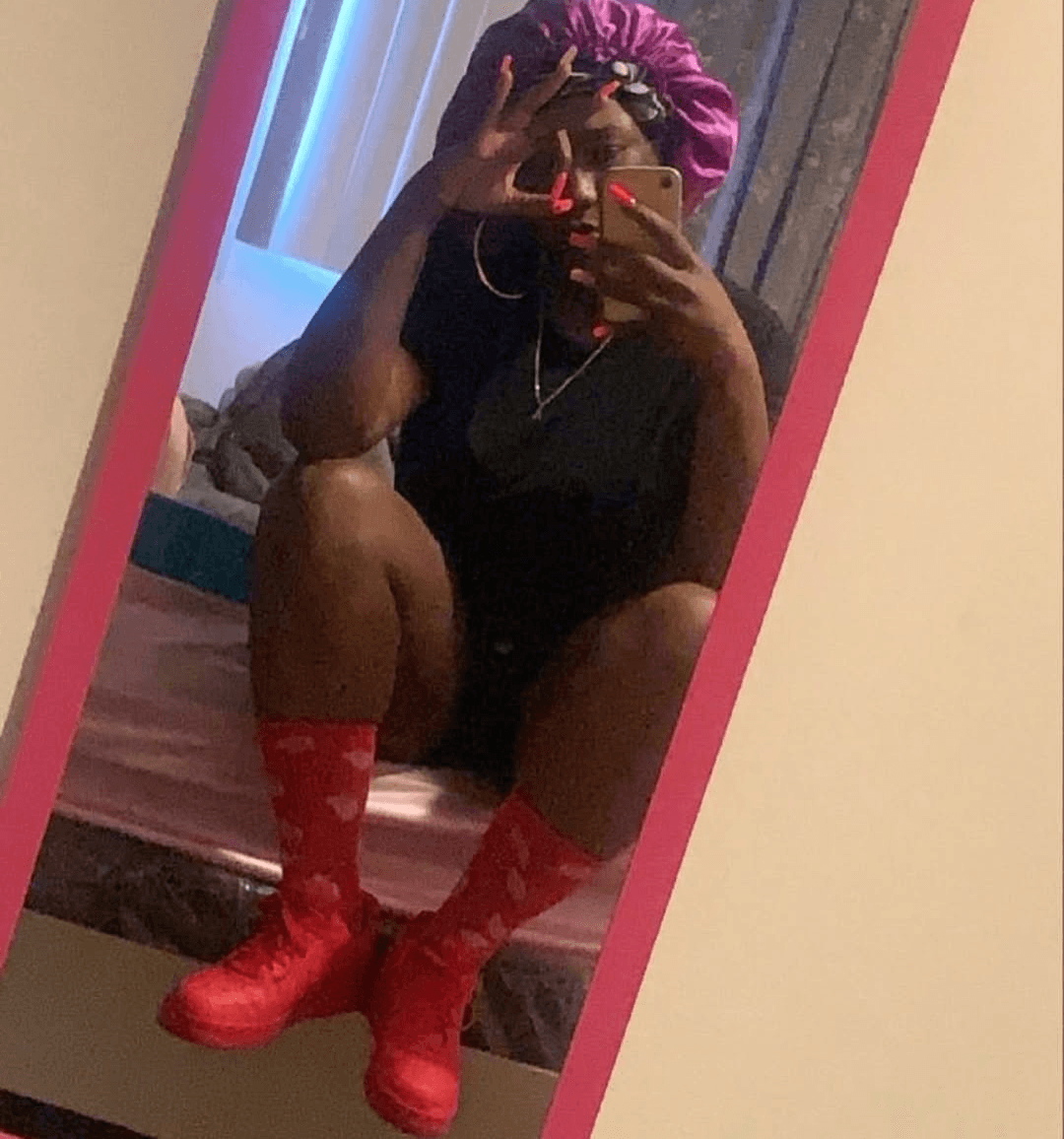 Thick Hoodrat Single Mother Blood Thot From Piru Gang in LA I Been Wanting to Fuck - Mid 30s