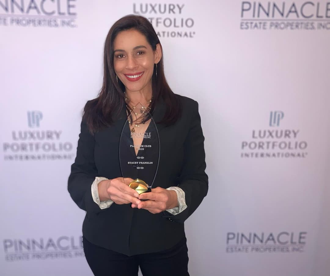 Pornstar turns realtor