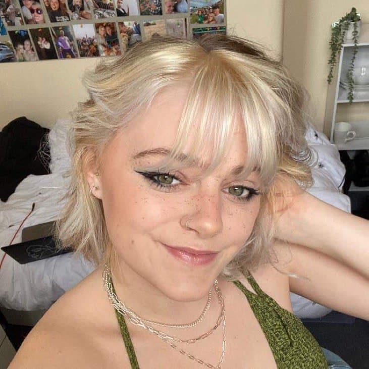 Lucy Paige Farmer wants to be a webslut