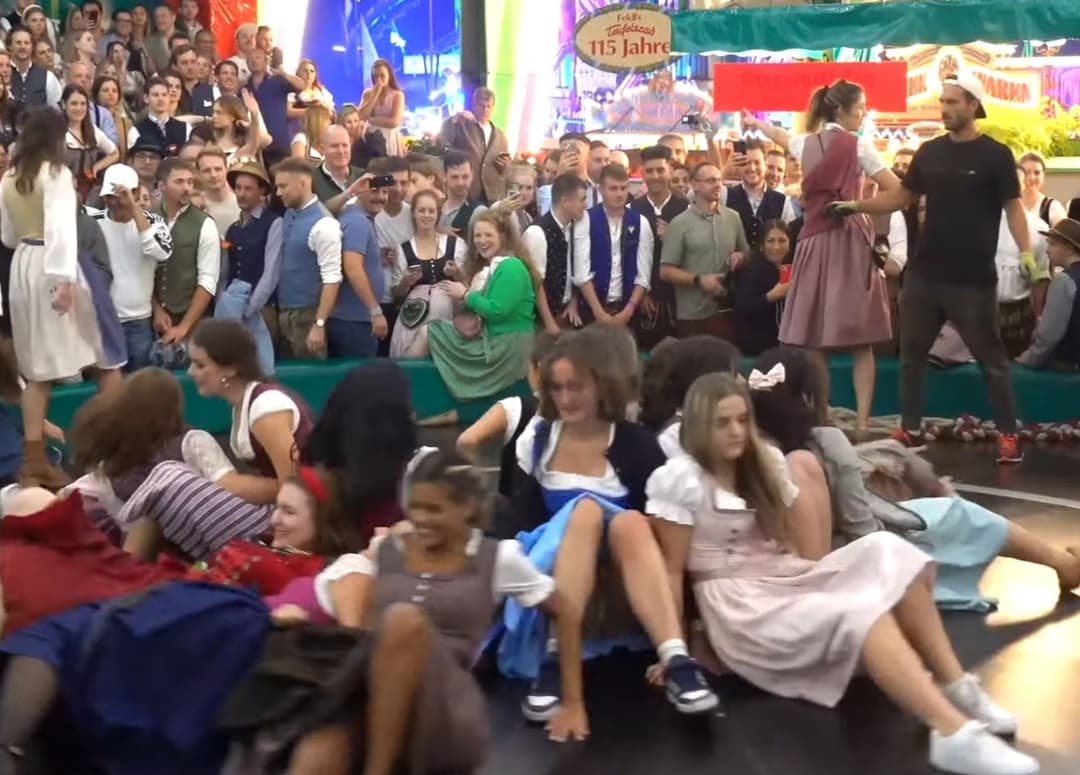 Click to view full size Devils Wheel Upskirts Pt. 2