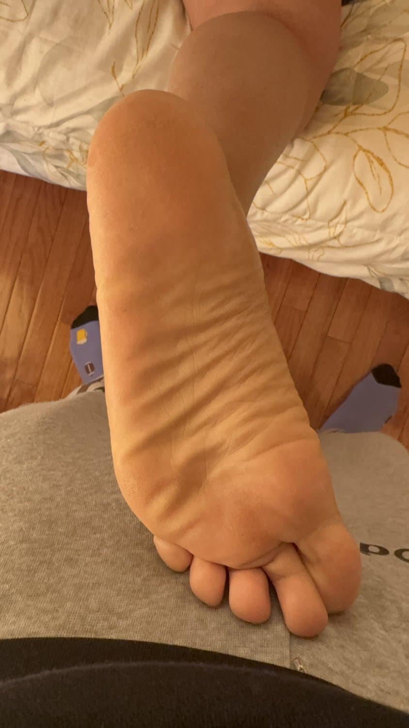 Love when my wife plays with my dick with her big feet