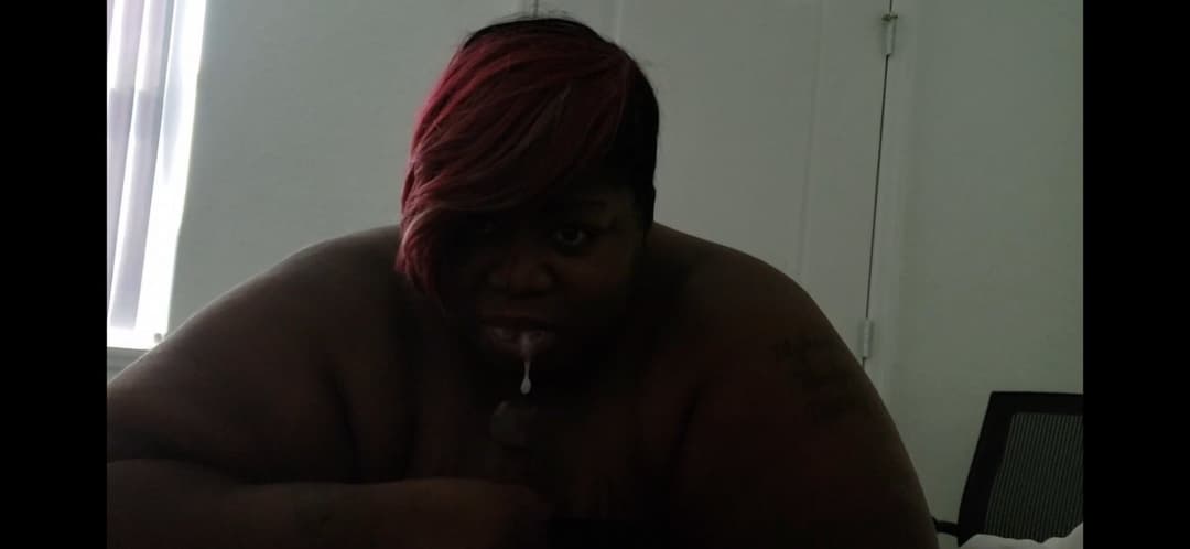 Aunty got mad when I nutted in her mouth without telling her,but low key she loves the taste of cum