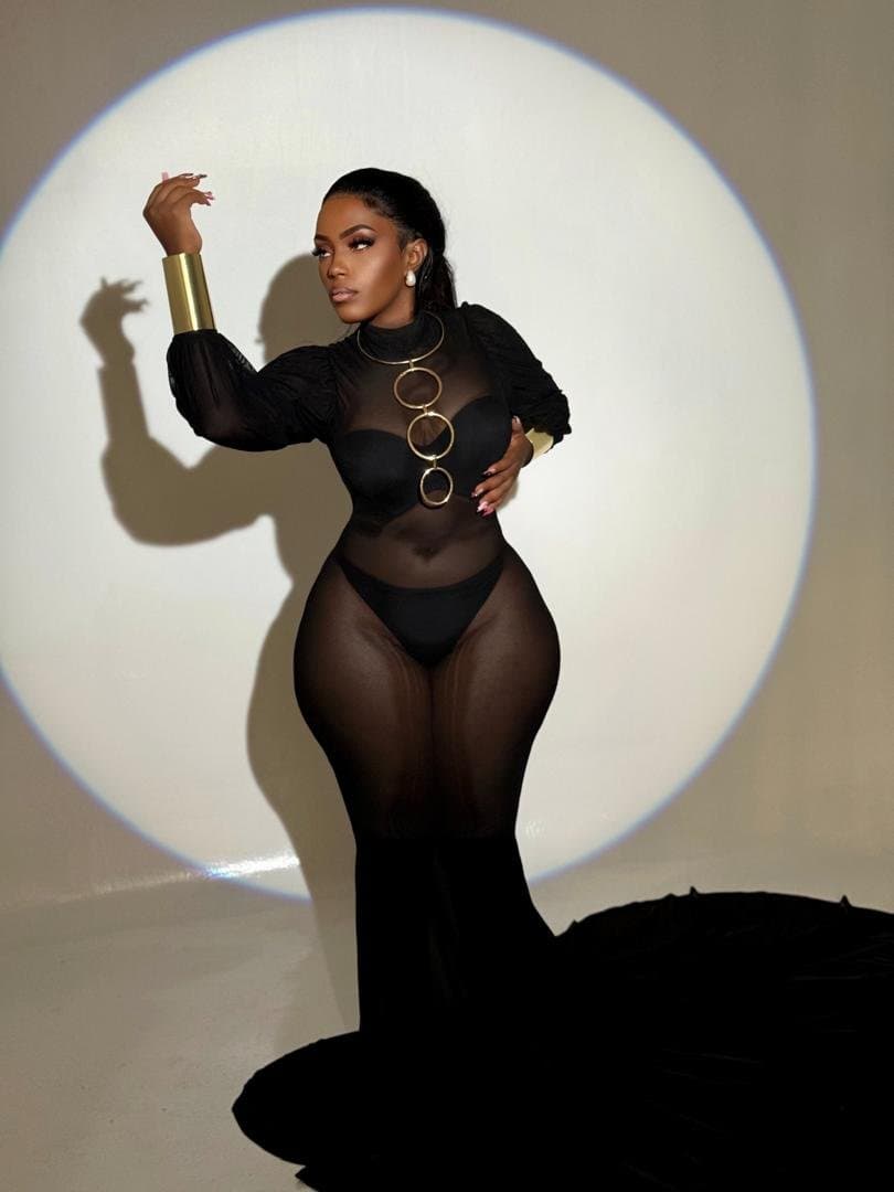 Popular Ugandan Female Musician “Gloria Bugie” Nude Photo Trends On Social Media (+18 Only