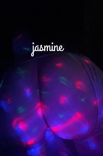 Click to view full size 22 year old Jasmine escort in Orange County ca