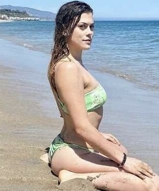 Lindsey Shaw Hot Ass & Big Tits & Banging Body Has Me Leaking! She So Fucking Gorgeous ??