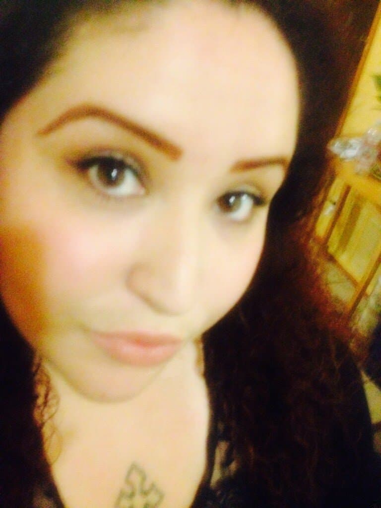 Latina BBW Marianna shows large tits