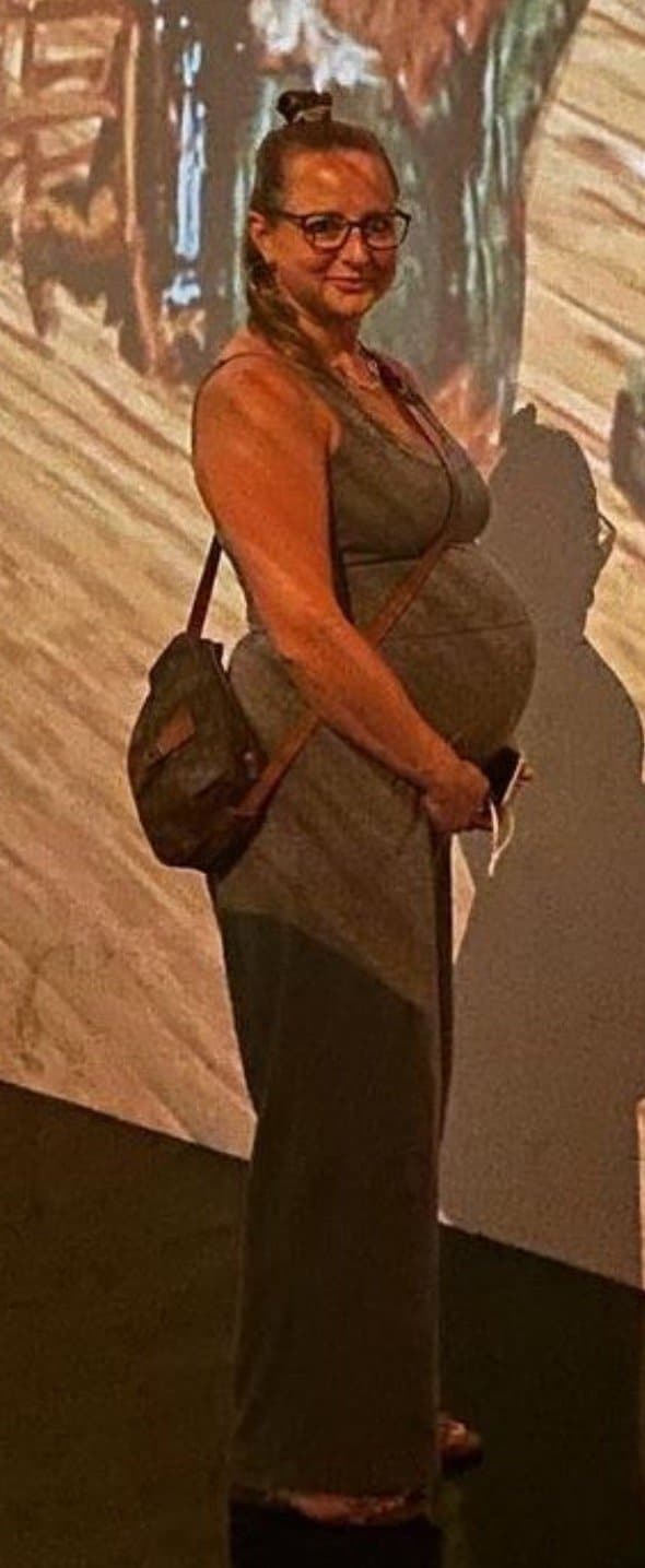 His dick is throbbing for his best friends mature wife Sarah