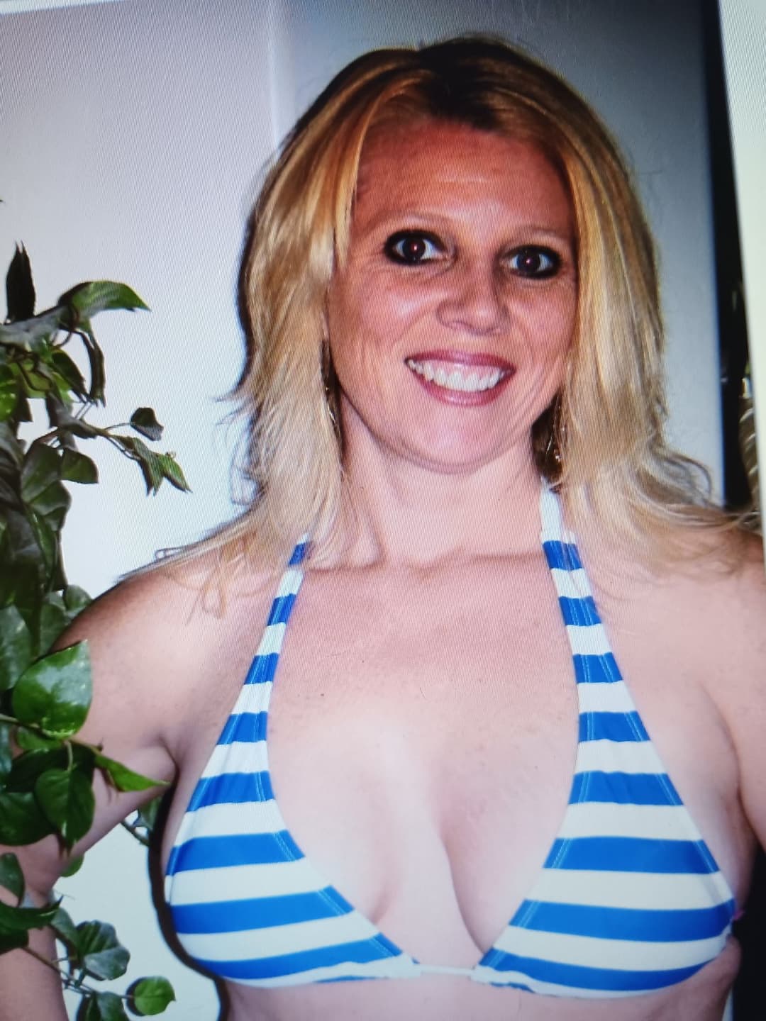 Topless Driving In His Jeep Telling Me What To Do Christine Mason nude posing for Cash Arizona milf