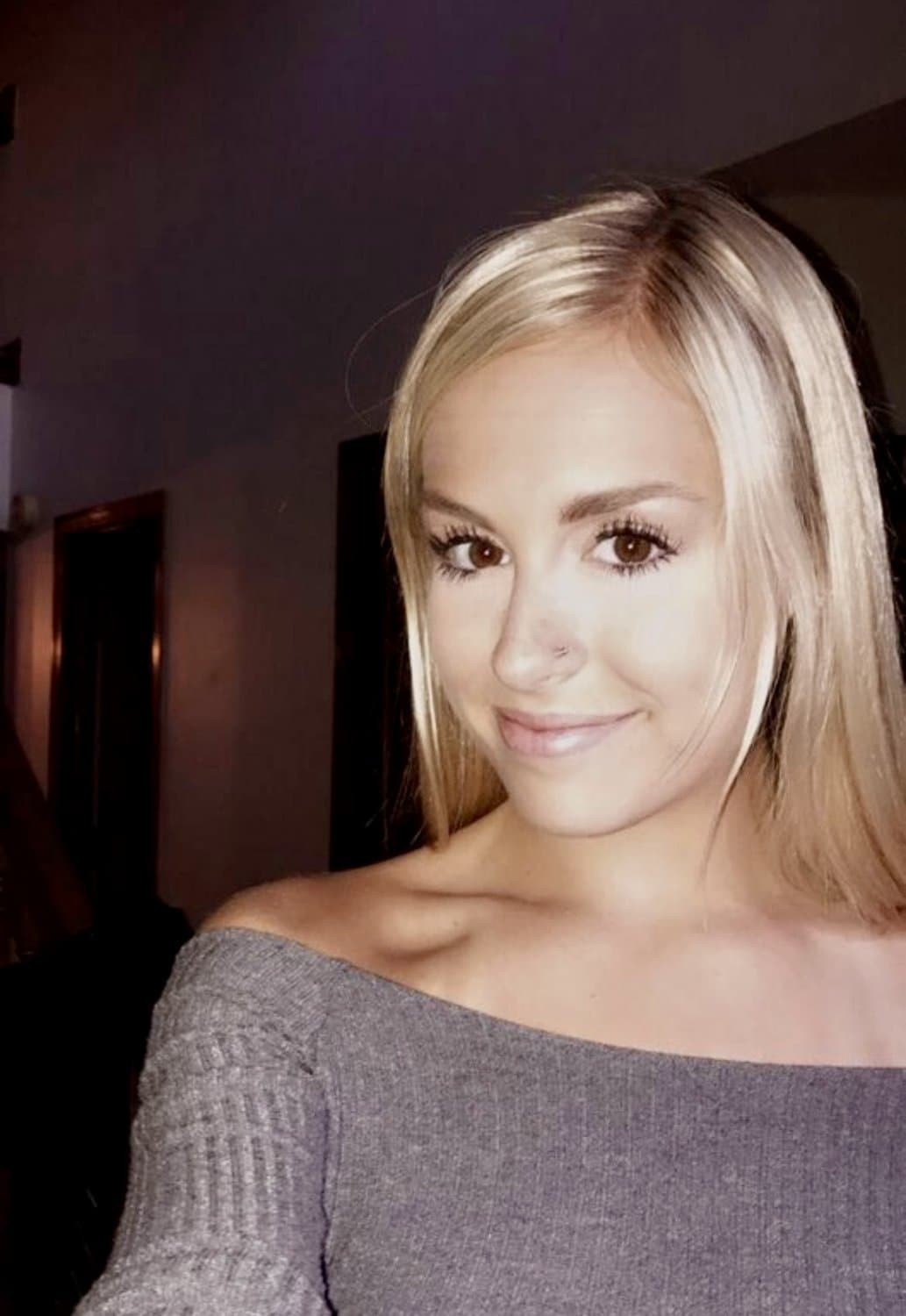 Sisters Sami (Blonde) and Rachel (Brunette) Who’s Getting Your Load and Why?