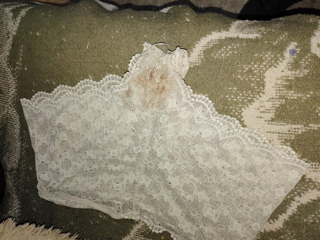 Calzones y tangas sucias de mi tía ??