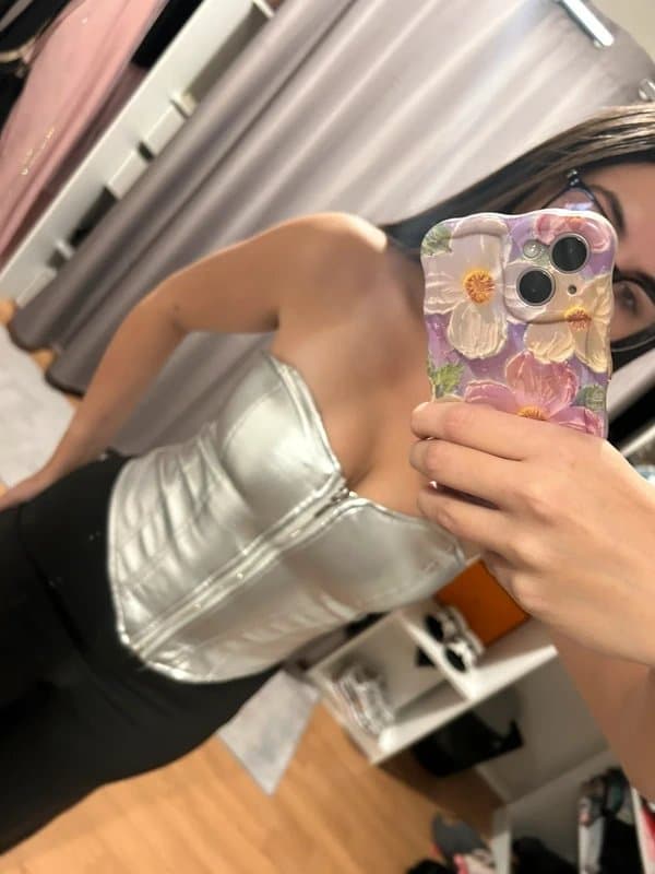 Melina, la plus grosse coquine française de Vinted