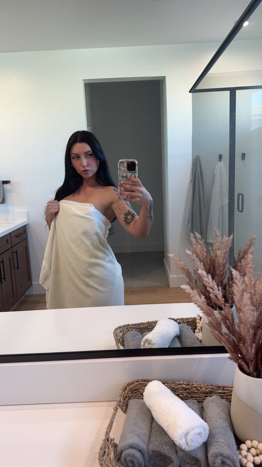 Towel’s on, but not for long